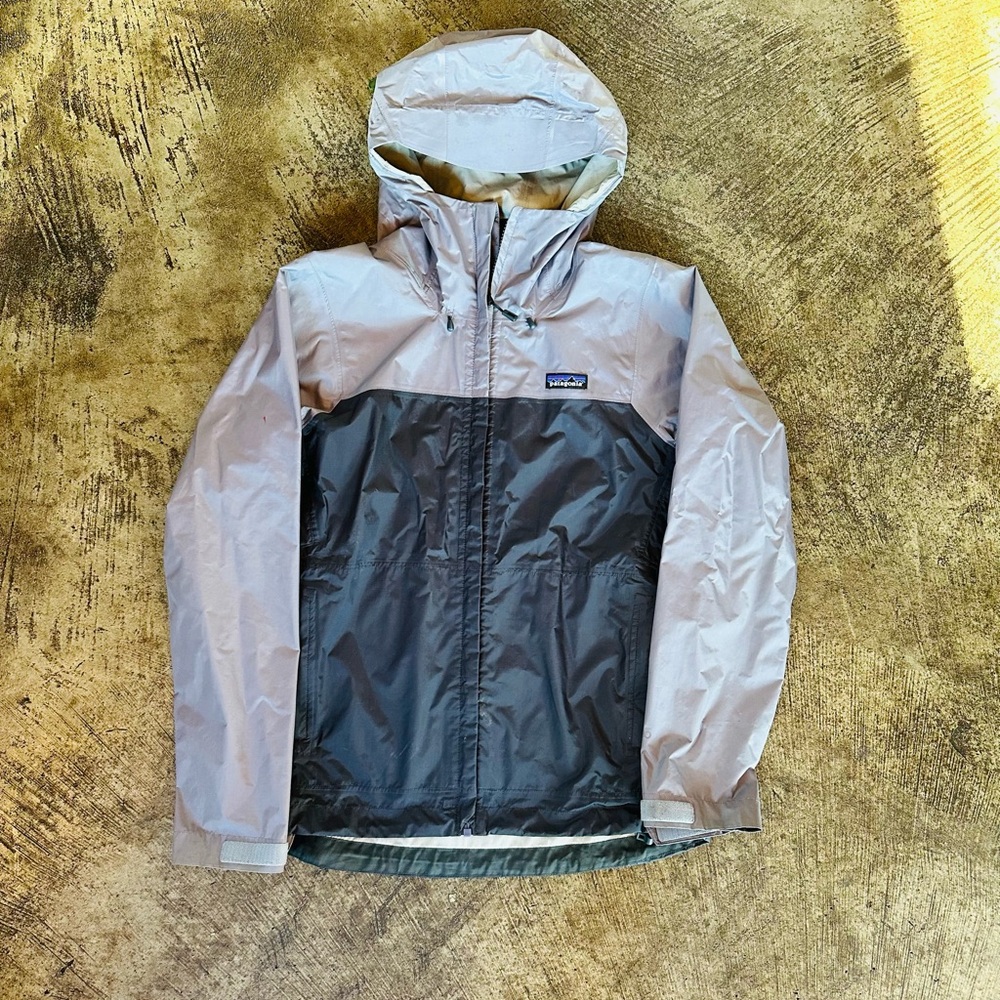 Patagonia Two-Tone Hooded Jacket - Gray and Black
